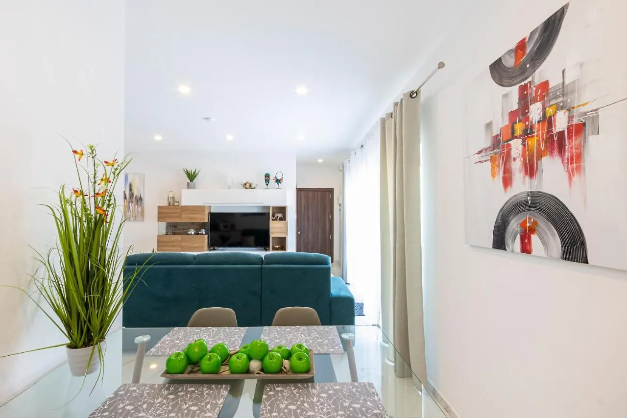 H4- Modern Penthouse With Large Terrace And Views Apartment San Gwann Malta