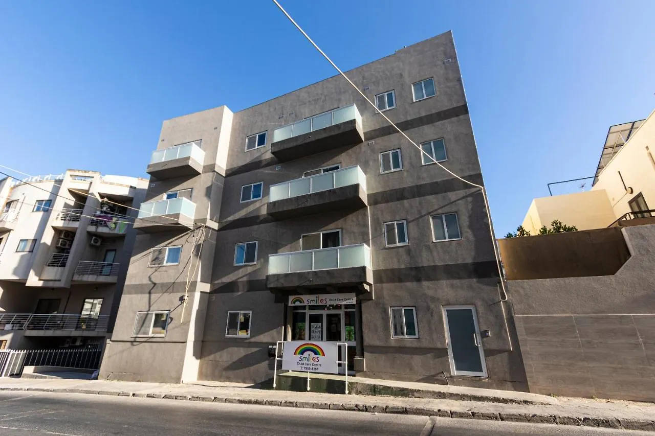 H4- Modern Penthouse With Large Terrace And Views Apartment San Gwann