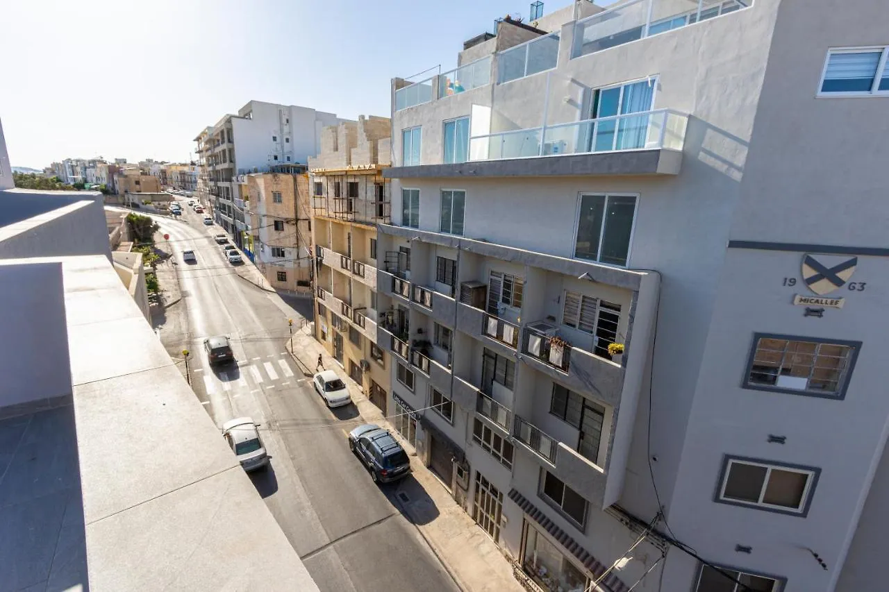 H4- Modern Penthouse With Large Terrace And Views Apartment San Gwann