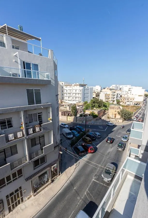 H4- Modern Penthouse With Large Terrace And Views Apartment San Gwann